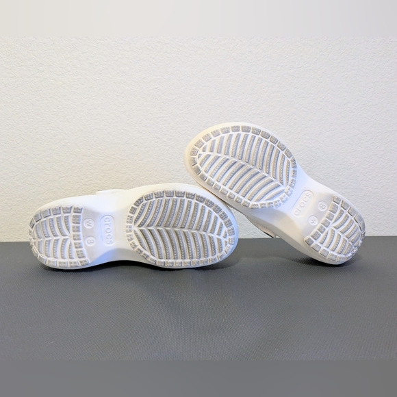 Women's Crocs Pure White Classic Platform Clogs - Picture 4 of 7